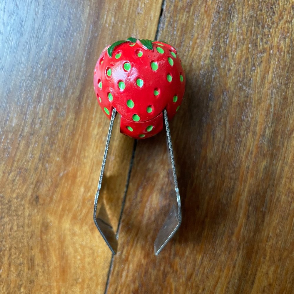 Strawberry Huller